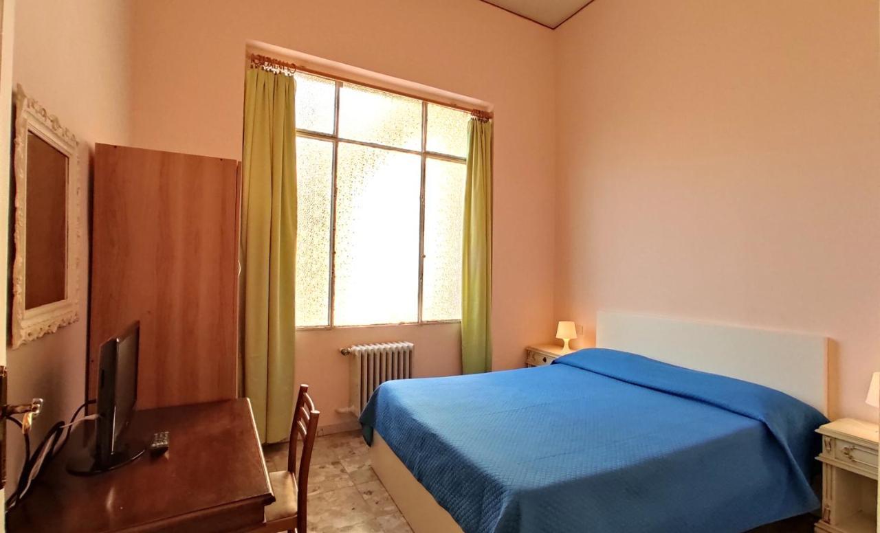 Hotel Rita Major Florence Room photo