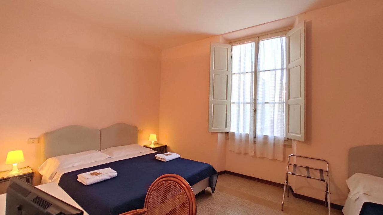 Hotel Rita Major Florence Room photo